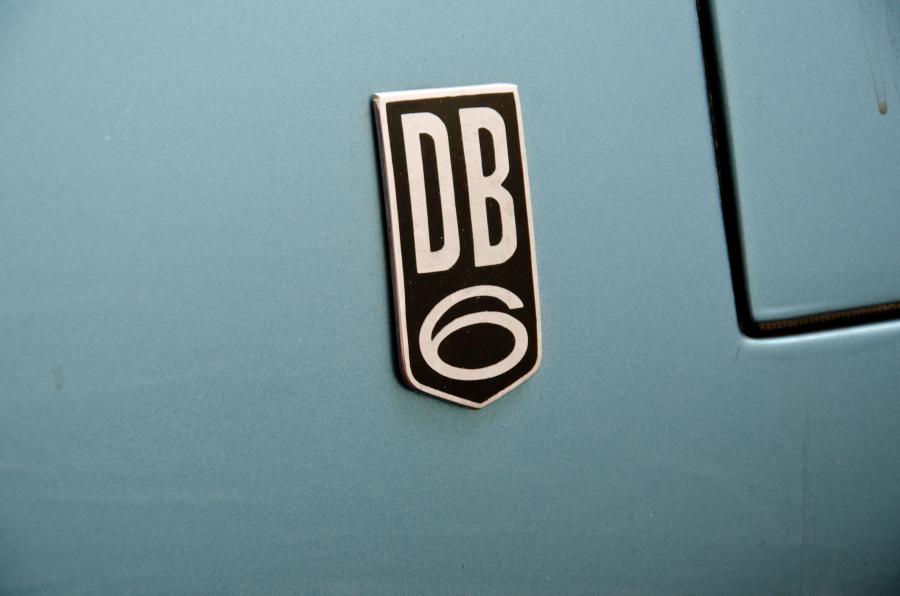 Логотип Aston Martin DB6 (3261/R) 1967 года  (фото 12 из 16)